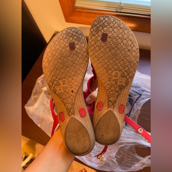 Grendha by Shakira Red Thong Sandals US7 - Picture 5 of 8
